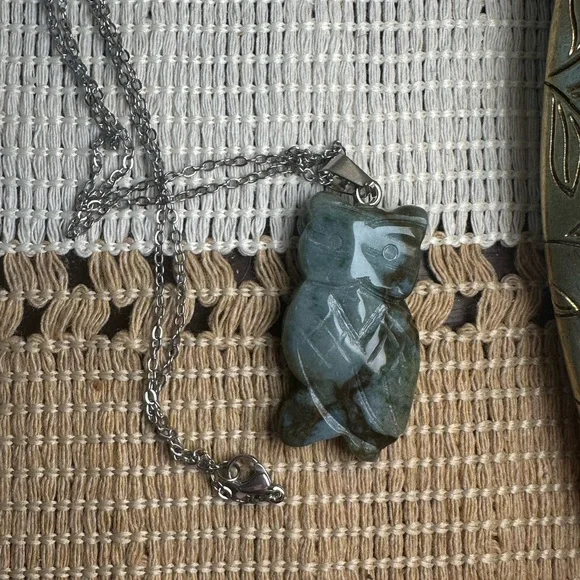 Ocean Jasper Owl Pendant Necklace on Silver Copper Chain - Picture 14 of 14